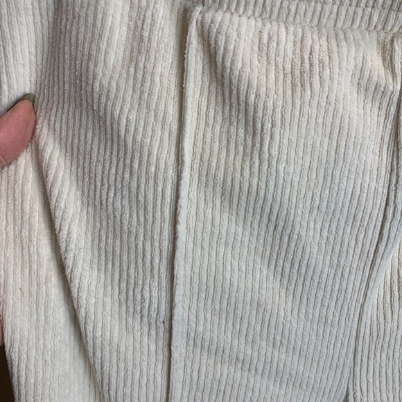 Aeri groove on ribbed velour flare pants - Picture 4 of 8